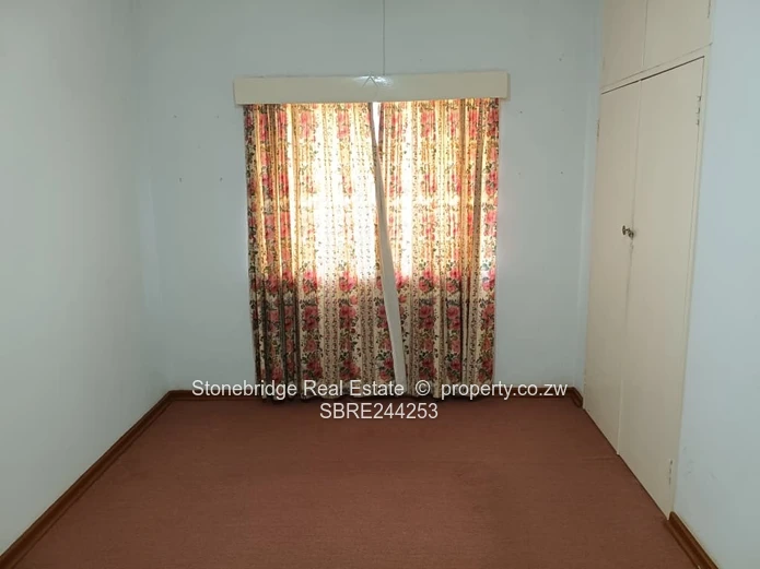 4 Bedroomed  House in Famona to rent for Commercial Use