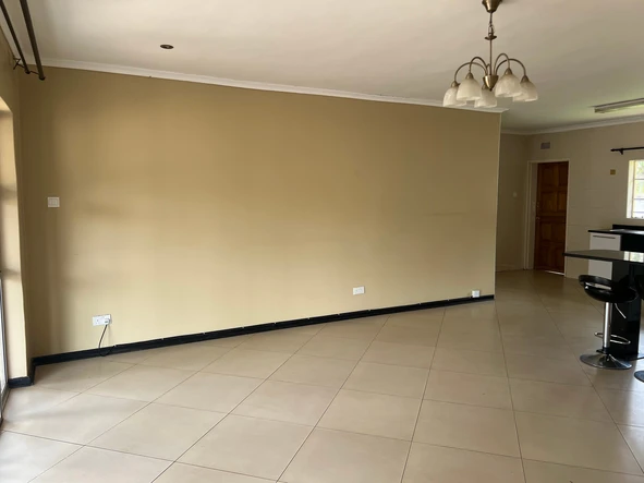 3 Bedroom Flat & Apartment