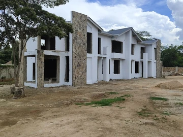 4 Bedroom Townhouse Complex