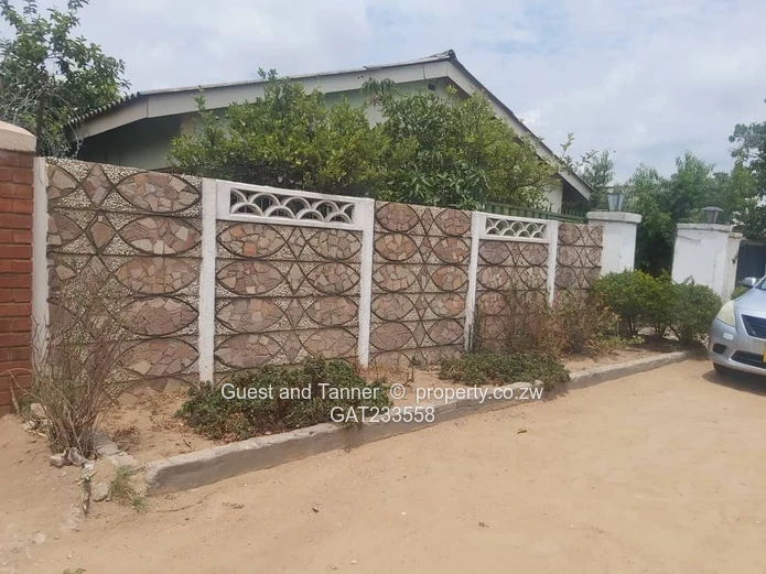 Solid 4-Bedroom Home for Sale in New Tafara – Clean Title Deeds, Water Security, Great Value (Sole Mandate)
