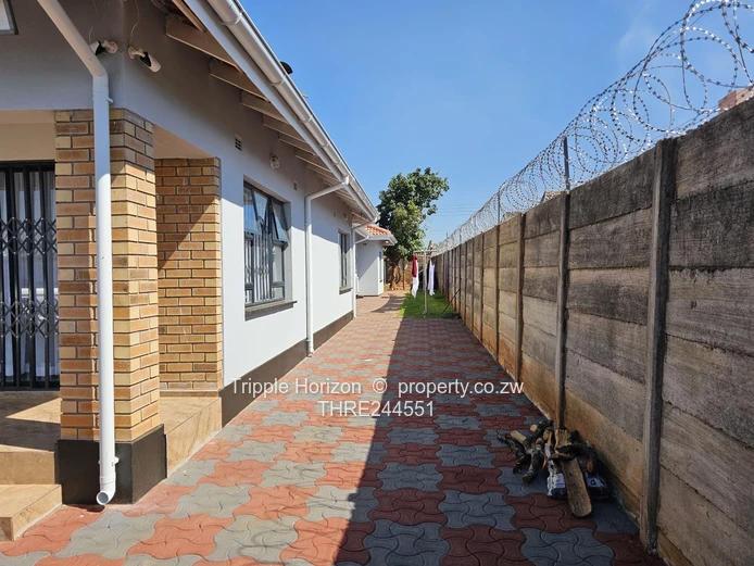 Glaudina 5-Bed Home — Modern Island Kitchen, Borehole