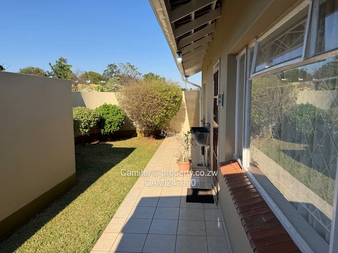 Sunny Fully-Furnished 3-Bed Cottage w/Garage & Borehole