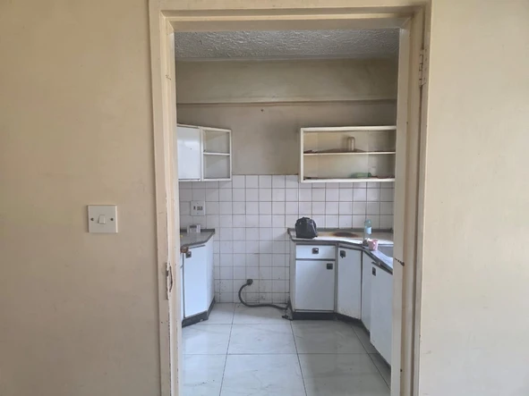 2 Bedroom Flat & Apartment