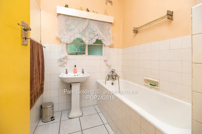 Handsome, High-end House in the Highly Habitable, Historic Hatfield!