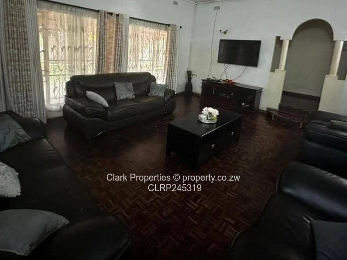 4-Bed Chiredzi Home on 2,100 m² — Pool & Borehole