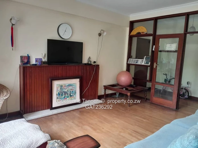 Ground Floor 3-BR Flat for Sale at Chelmscote, Bainnes Ave – Borehole, Garden & Sectional Titles