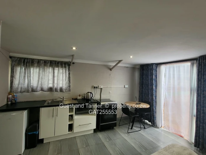 Hillside – Four Ensuite Bedrooms with Multiple Cottages