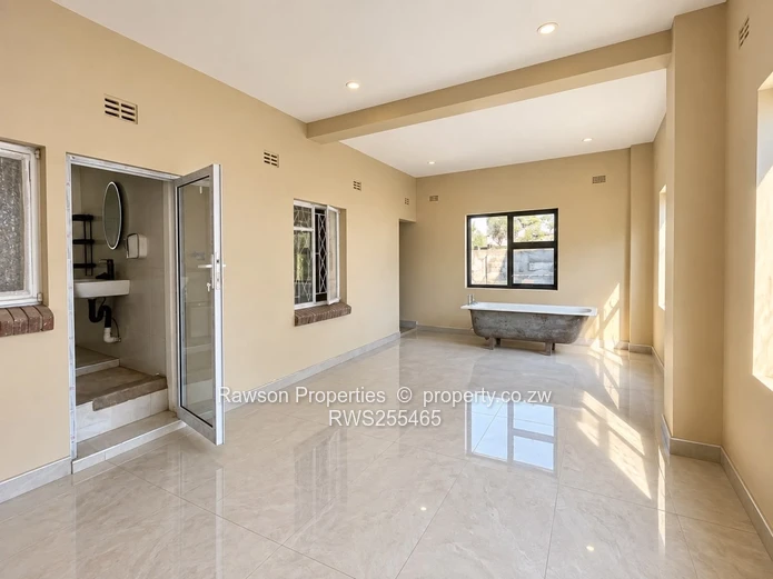 EMERALD HILL GEM – SPACIOUS, Secure & Versatile