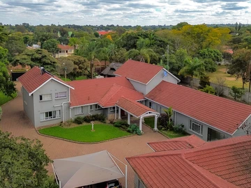 5 Bedroom House
