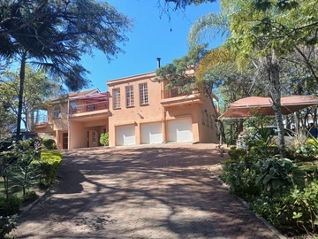 Luxurious 6-Bedroom House for Rent in Glen Lorne with Pool & Borehole