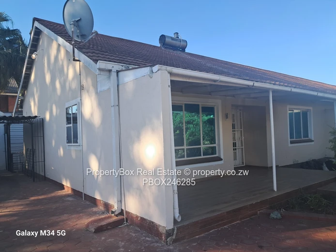 Avondale 2 Bed Garden flat for rent in a complex of 5 units! 