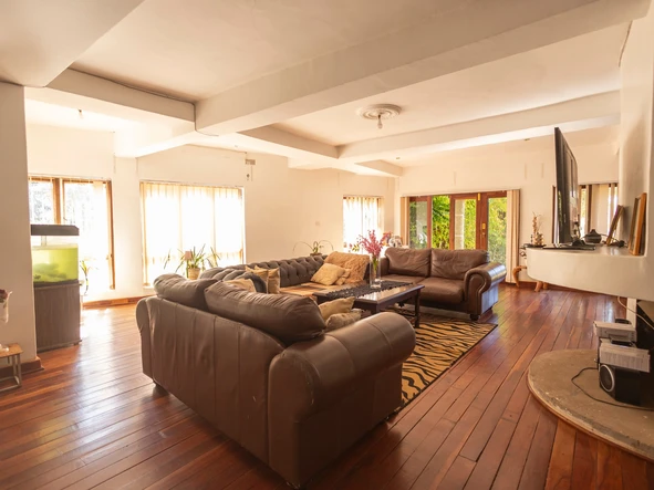 5 Bedroom House