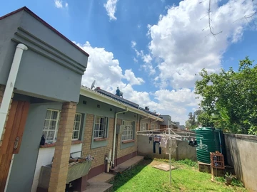 2 Bedroom Garden Flat