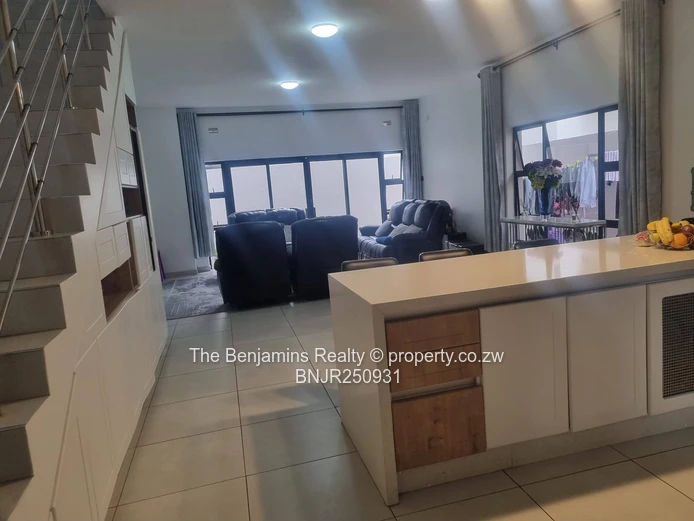 Townhouse In Avondale In A Secure Complex