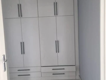 4 Bedroom Garden Flat