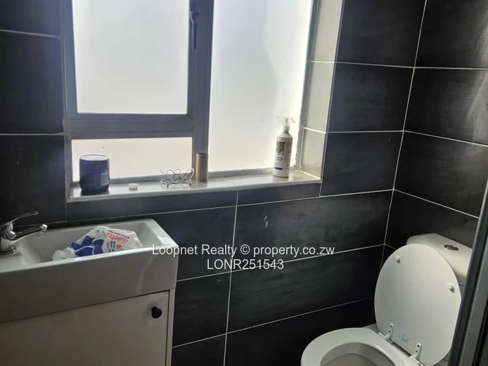 Spacious 4BR Family Home with Borehole in Arlington