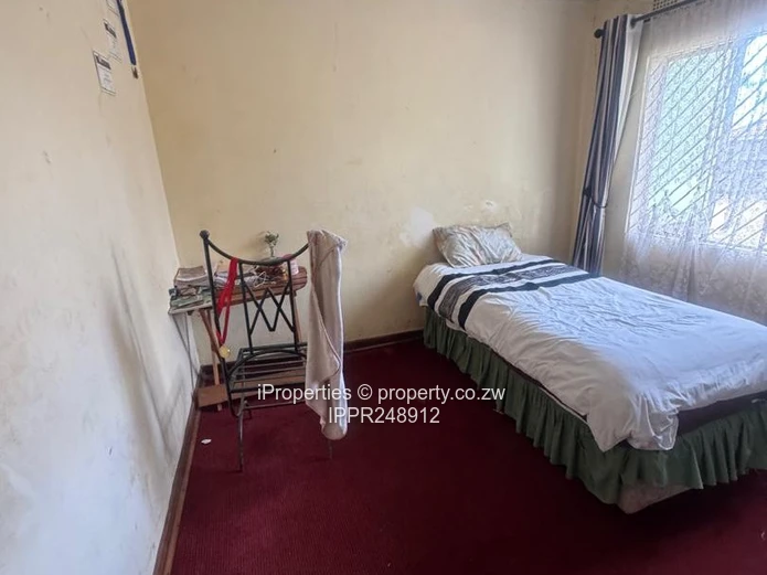 Golden Oldie Modern 5-Bedroom Home – Marlborough