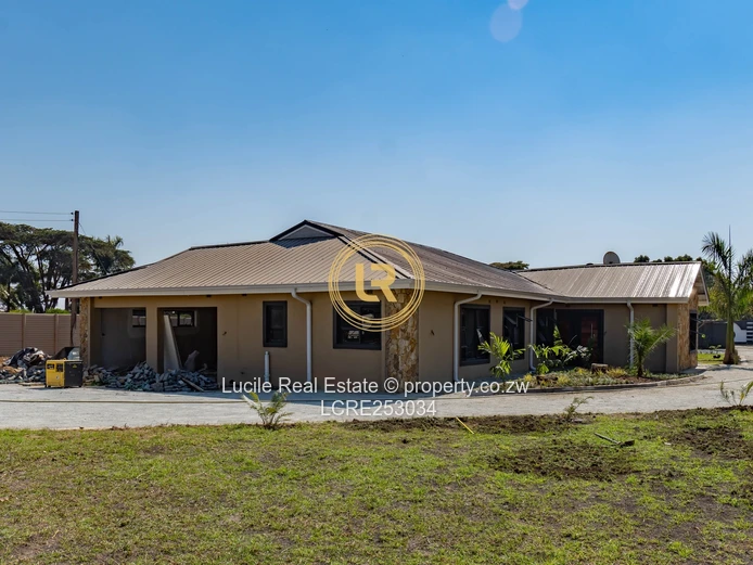 Contemporary Executive Residence in Westgate Goodhope