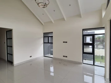 13 Unit Townhouse Complex