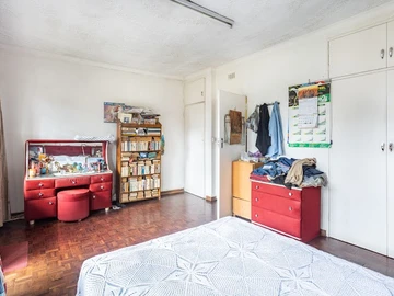2 Bedroom Garden Flat