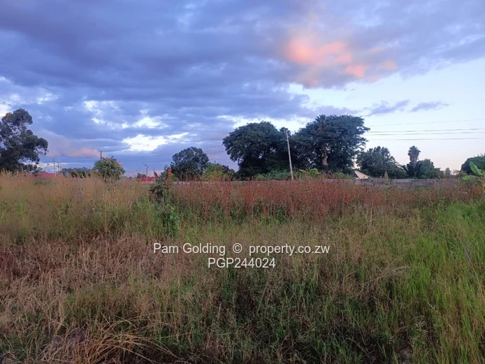 Prime 1 Acre Stand for Sale in Hatfield (Off Twentydales Road)