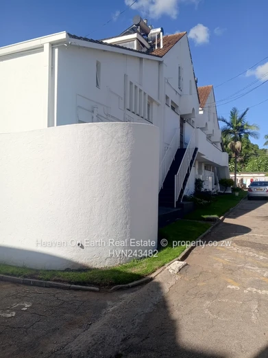 Neat duplex  garden apartment to rent !  (Sole Mandate)