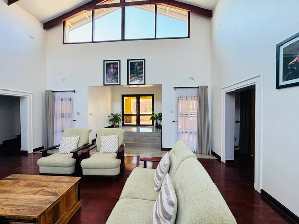 5 Bedroom House