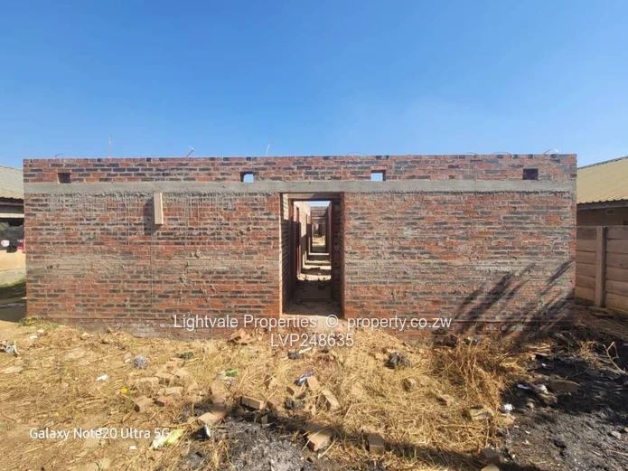 Incomplete in Nehanda, Dzivarasekwa Extension  (Sole Mandate)