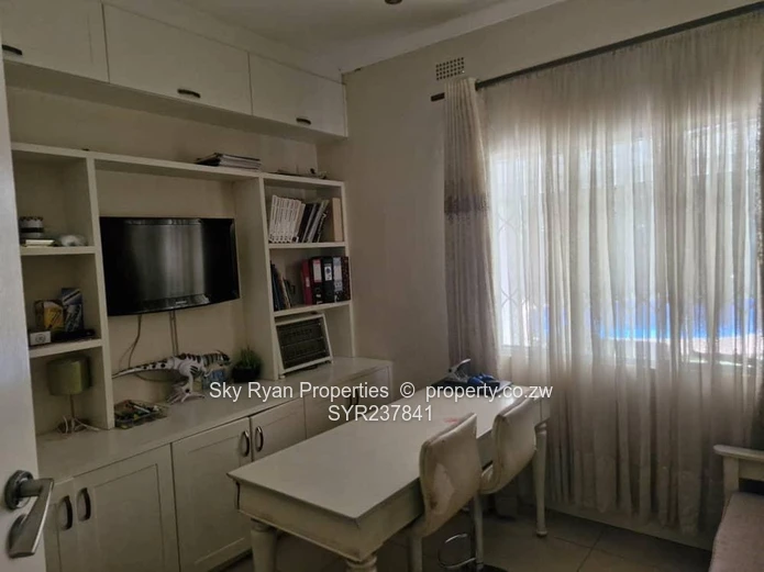 Alex Park Estate House For Sale