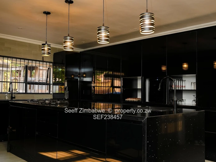 Modern Double-Storey 6-Bed Furnished Home — Shawasha Hills