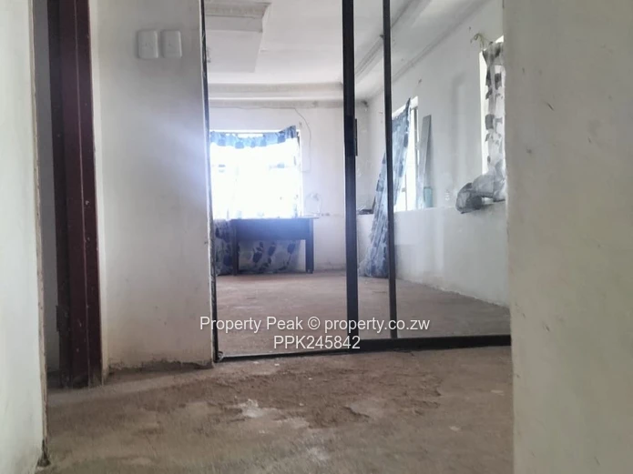 Double-Storey 4-Bed Home with Garage & Water Tank