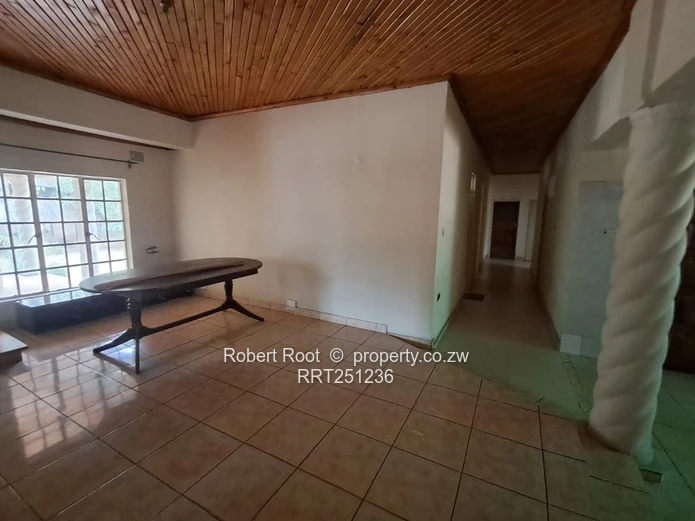 3 bed family home in Mandara
