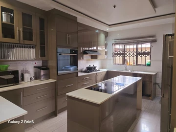 4 Bedroom House