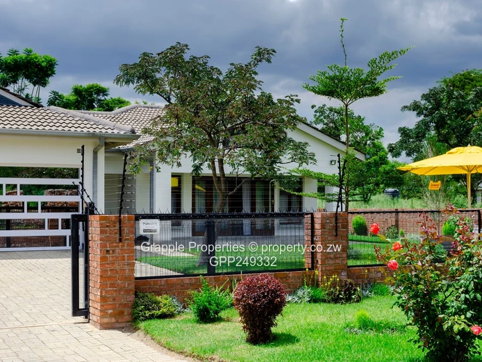 Arlington Estate Morden Home For Sale 