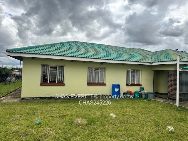 Bloomingdale 6-Bed Home