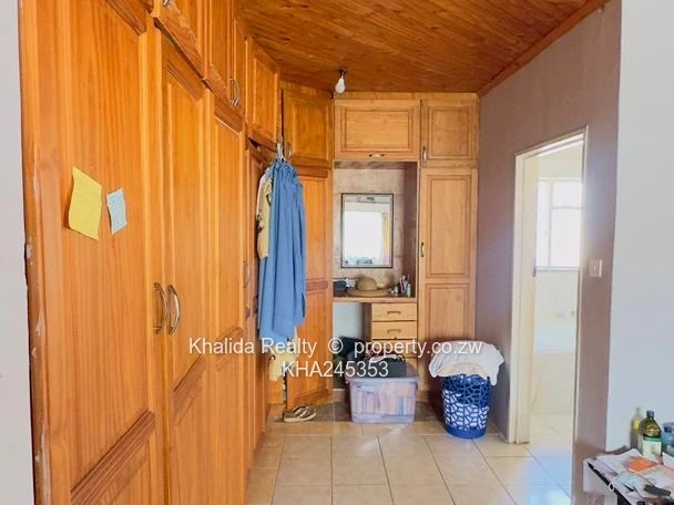 Chadcombe 3 Beds House With a 2 Beds Cottage For Sale