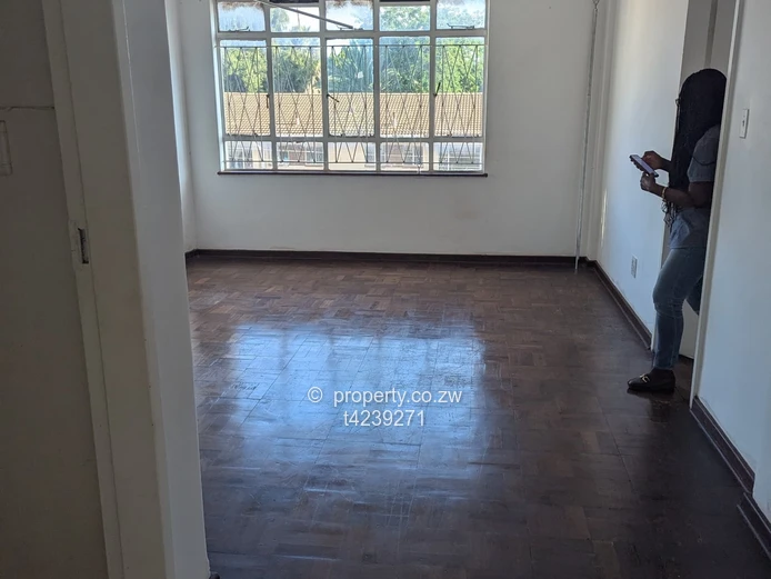 Avenues 1 bedroom flat to rent 
