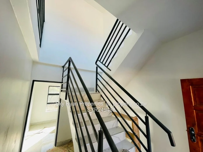 Avondale West Duplex Flat To Let