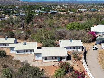 Hotel & Lodge