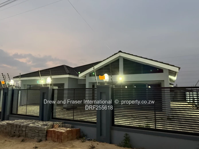 Gated Modern 4-Bed Home in Mabvazuva with Borehole