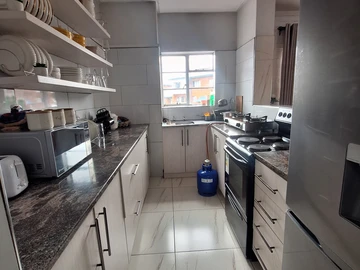 2 Bedroom Garden Flat