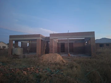 4 Bedroom House