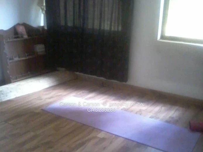 Kambanji: Spacious 3BR/3BA Home on 3800m² with Borehole