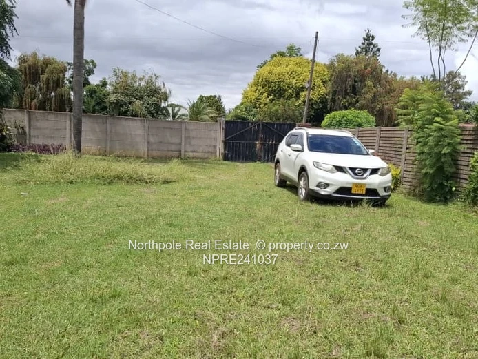 Very Close To Gateway School,Along The Chase Road
