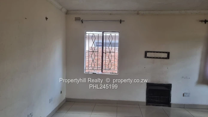 Vacant House  Available For Immediate Occupation  (Sole Mandate)