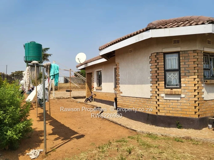 Manresa stand with a cottage