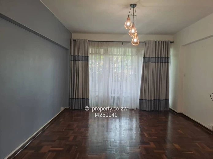 Avenues 2 bed flat for Rent