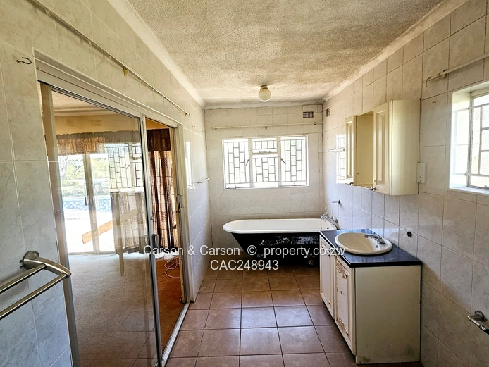 5 bed house for rent