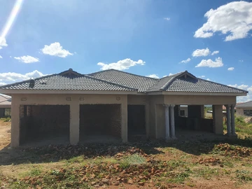 A house for sale in Blue Ranges Kadoma