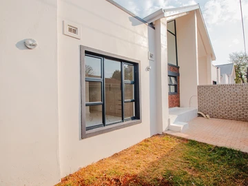 2 Unit Townhouse Complex